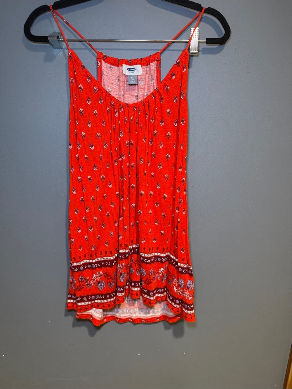 Old Navy Red Printed Spaghetti-Strap Camisole